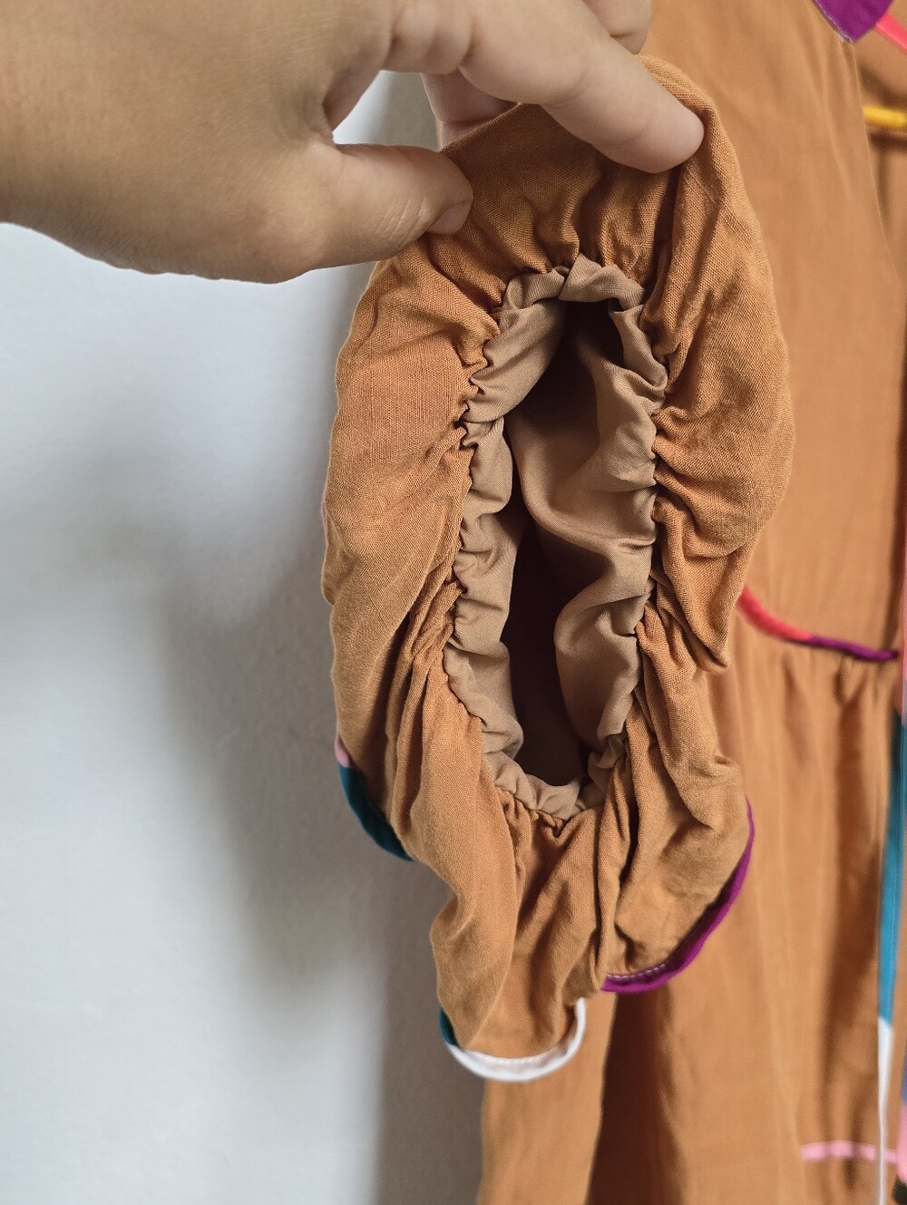 Boho Balloon Sleeve Blouse Camel Multicolor Trim Tie Neck Size Small - Picture 8 of 12